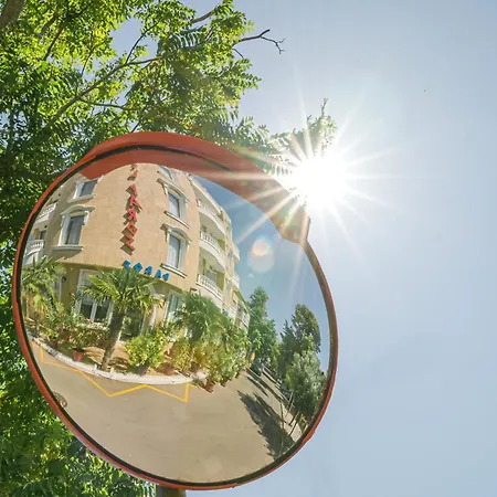 Hotel Family Paros 3*