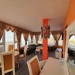 Family Paros Otel 3*