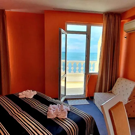 Family Paros 3* 포마리