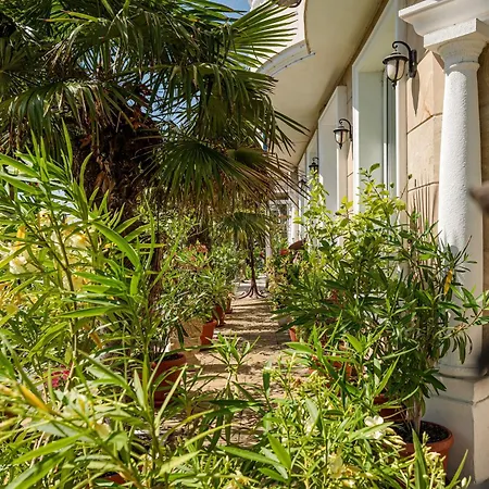 Family Paros 호텔 포마리