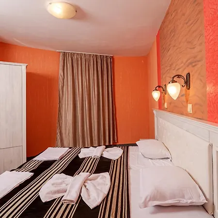 Family Paros 호텔 포마리