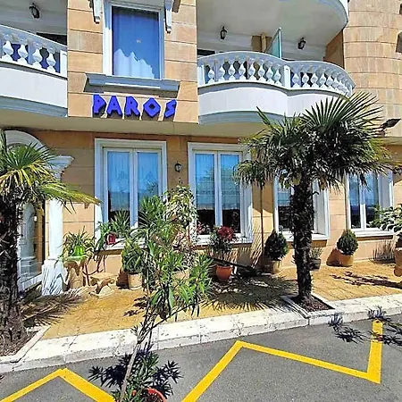 Family Paros Otel 3*